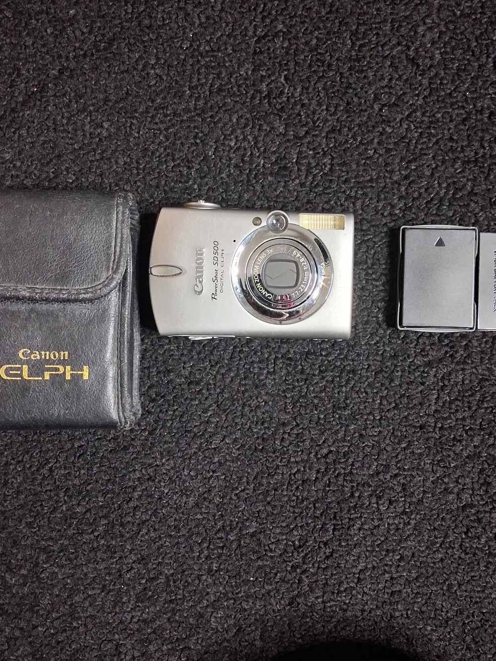 Canon PowerShot SD500 Silver Digital Camera